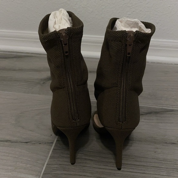 Women open toe booties - Picture 5 of 11